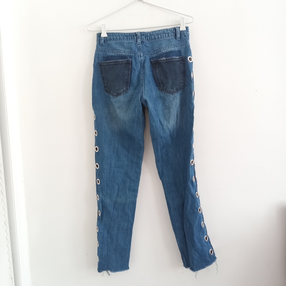 Missguided Eyelet Cut Out Rings Mid Rise Jeans - Picture 3 of 6